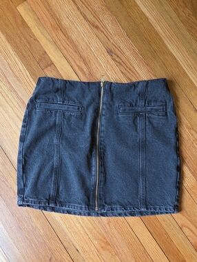 Old Navy Charcoal Zip-Front Mini Skirt